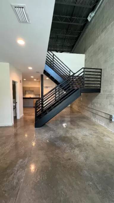 Main picture of 5008 S Macdill Ave