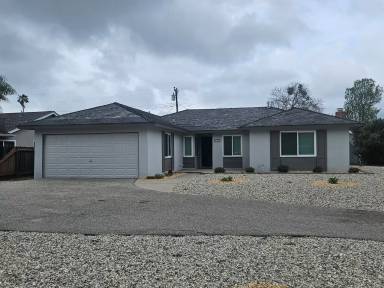 Main picture of 695 Mayrum St