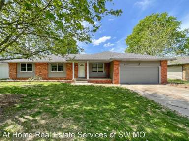 Main picture of 3315 South Ave
