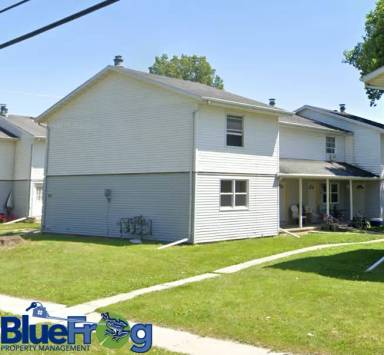Main picture of 987 7th St