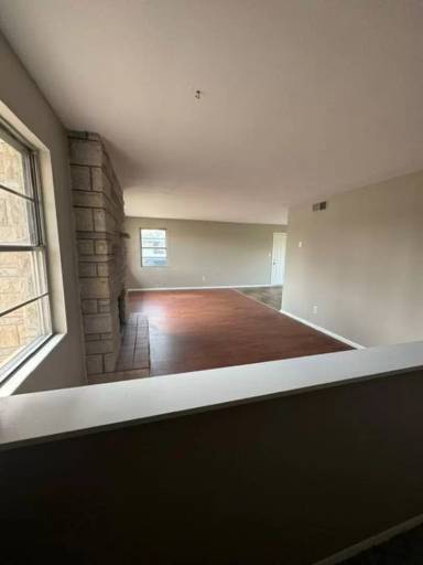 Main picture of 8911 Stellhorn Rd