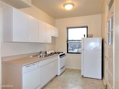 Main picture of 1551 W North Shore Ave