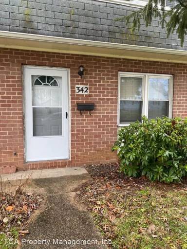 Main picture of 336 Center Deen Ave