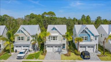 Main picture of 152 Clifton Bay Loop