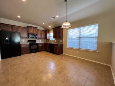 Main picture of 9605 Straightaway Dr