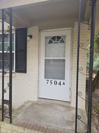 Main picture of 7504 Shiran St
