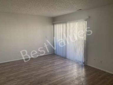 Main picture of 10782 E Exposition Ave