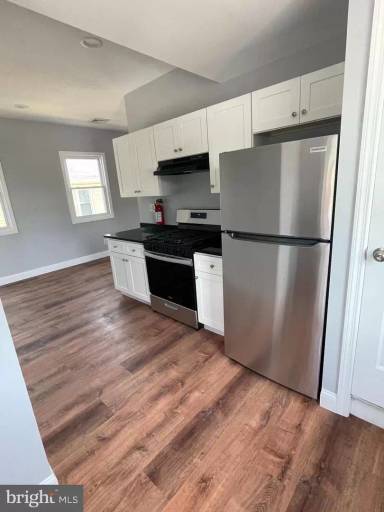 Main picture of 19 W Cuthbert Blvd