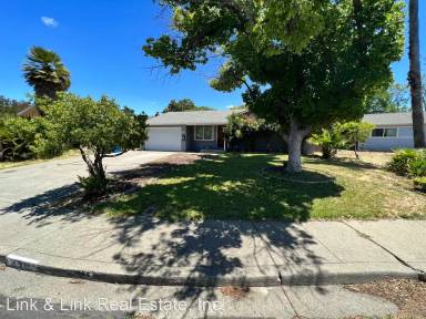Main picture of 290 Coronado Ct