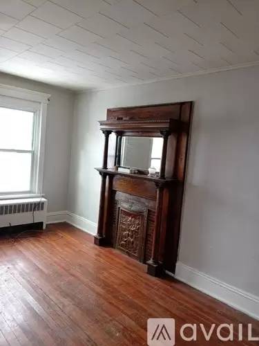 Main picture of 262 3rd Ave