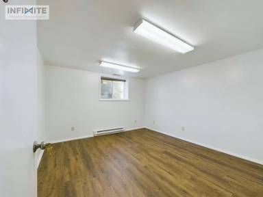 Main picture of 161 W Madison Ave
