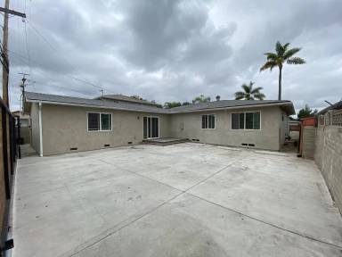 Main picture of 5768 Mary Lane Dr