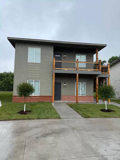 Main picture of 5551 N Bressler Dr
