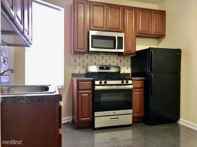 Main picture of 146 Manhattan Ave