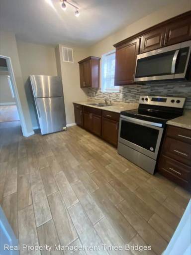 Main picture of 5704 Saint Louis Ave
