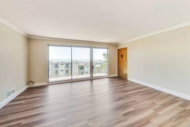 Main picture of 66 Crestline Dr