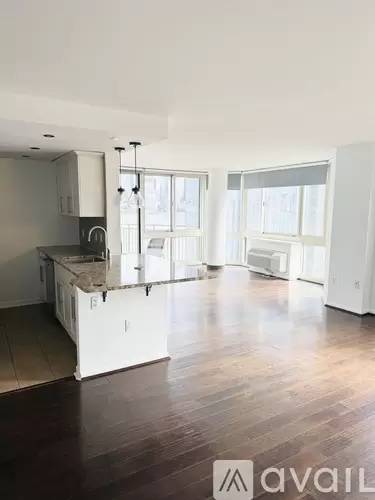 Main picture of Mandalay on the Hudson