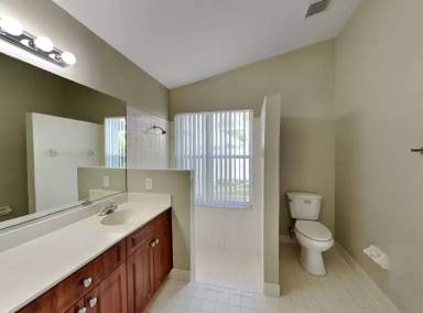 Main picture of 2824 SW 183rd Ave
