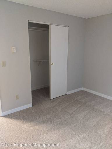 Main picture of 2417 N St NE