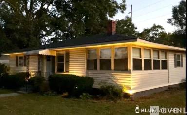 Main picture of 2 Stewart Ave