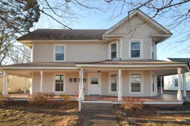 Main picture of 405 N Main St