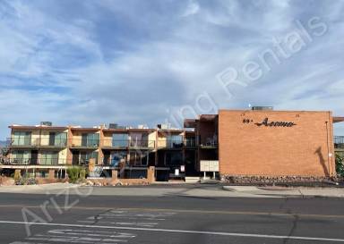 Main picture of 89 Acoma Blvd N