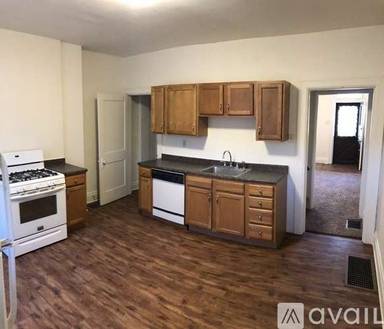 Main picture of 818 Southern Ave
