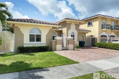 Main picture of 15566 SW 13th Ter