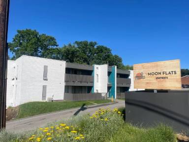 Main picture of 408 Sharon Rd