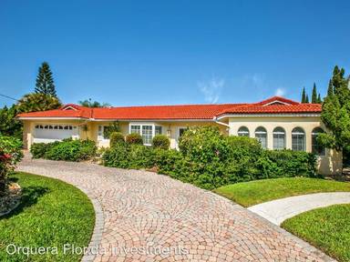 Main picture of 561 Halyard Ln