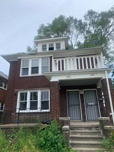 Main picture of 1995 Kendall St