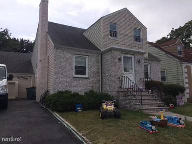 Main picture of 59 Arlington Ave