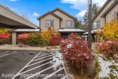 Main picture of 1929 NW Monterey Pines Dr