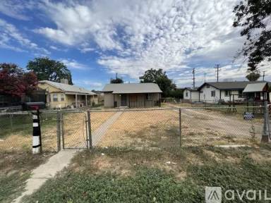 Main picture of 120 E Belle Ave