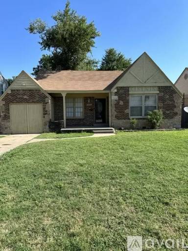 Main picture of 3305 SE 25th St