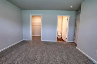 Main picture of 203 Trestle Point Dr