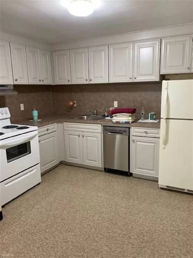 Main picture of 109 Oxford St