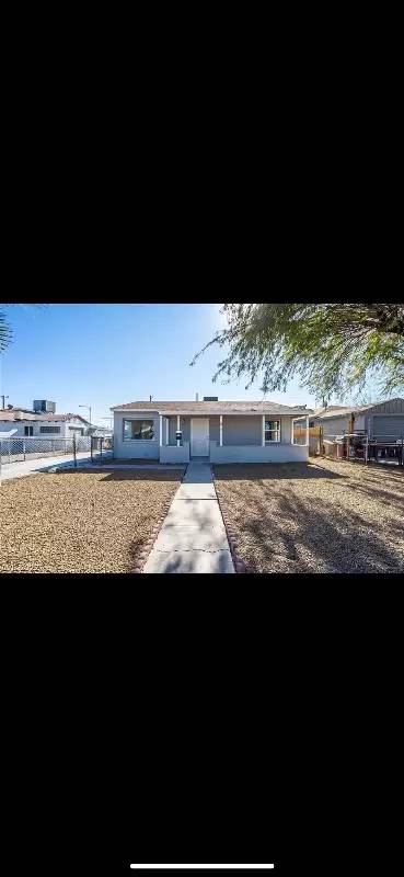 Main picture of 2218 E Mesquite Ave