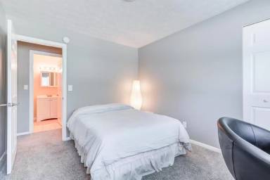 Main picture of 715 West Chestnut Street - 8
