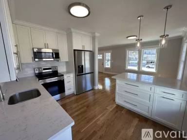 Main picture of 35 Trapelo Rd