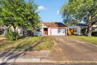 Main picture of 7435 Alverstone Way