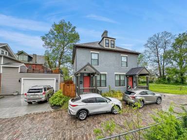 Main picture of 141 Hughes St
