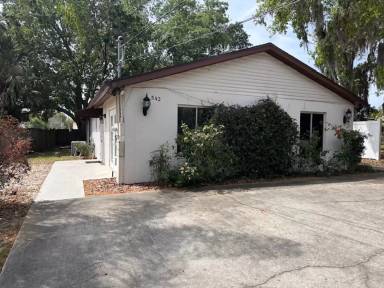 Main picture of 542 E Caroline St