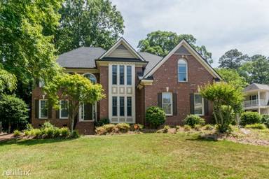 Main picture of 202 Whitcomb Ln