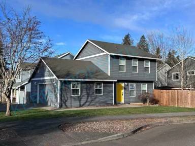 Main picture of 39895 Evans St