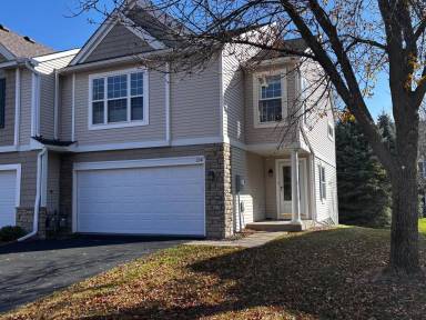 Main picture of 2241 Saint Johns Pl