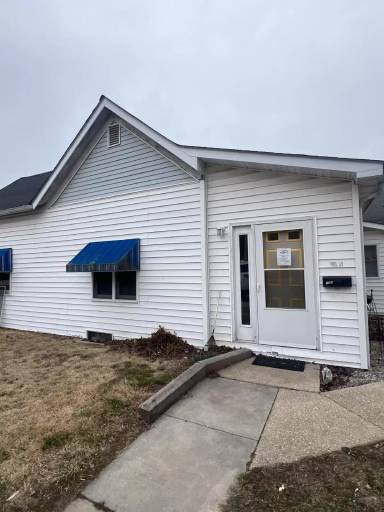 Main picture of 15 W Vine St