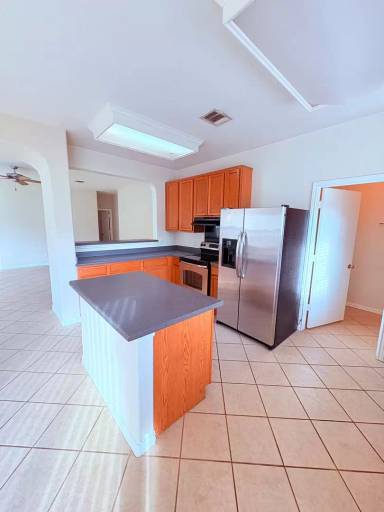 Main picture of 1812 Bayland St