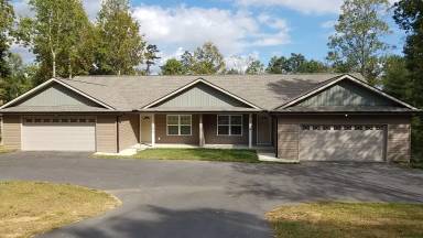 Main picture of 458 Academy Rd