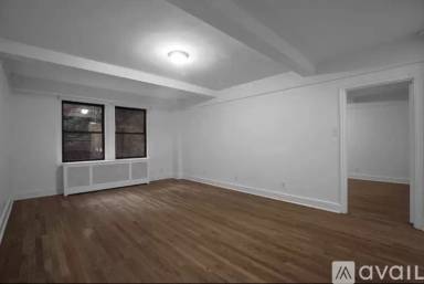 Main picture of 237 W 72nd St